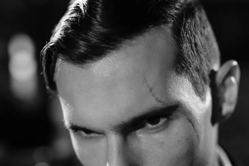 Never Trust a Pair of Eyes: How Directors Use the Gaze to Keep You Guessing