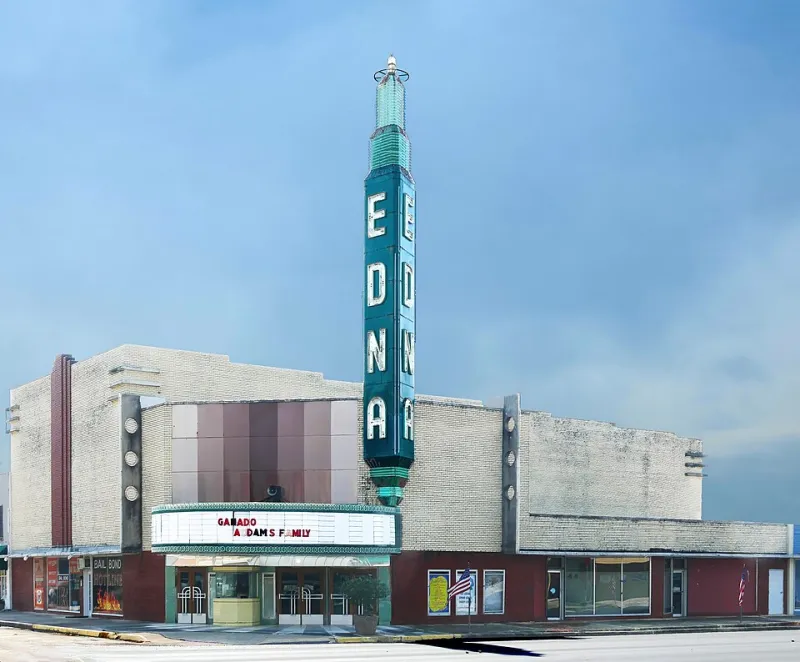 Someone Has to Thread the Reel: The Quiet Vanishing of America's Last Human Projectionists